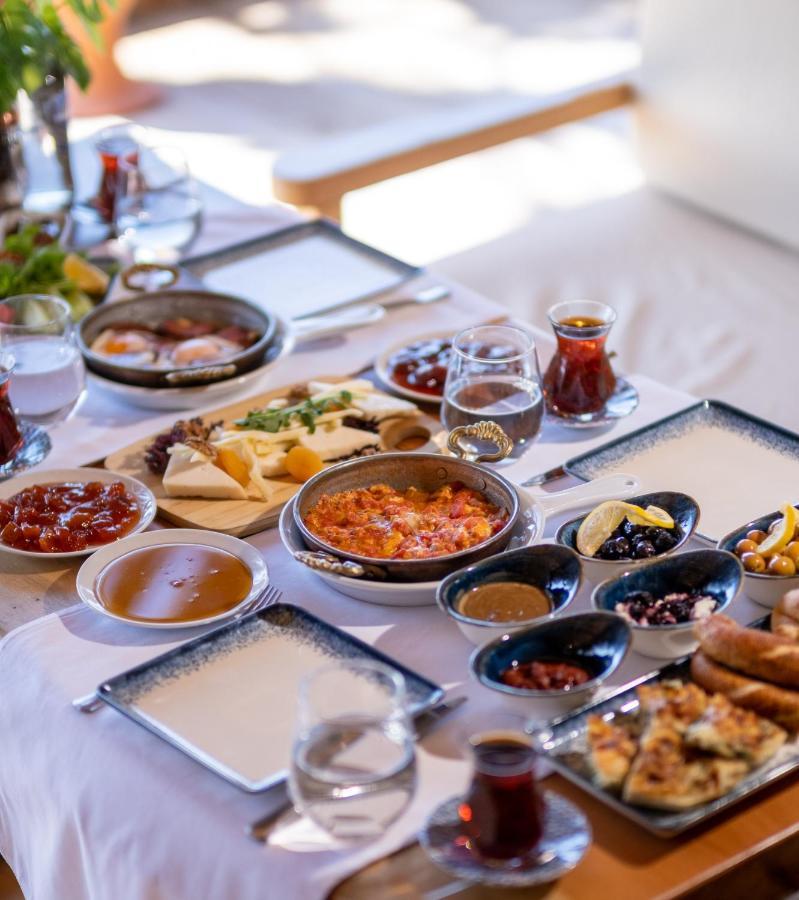 Ida Colors Hotel Altınoluk Екстериор снимка