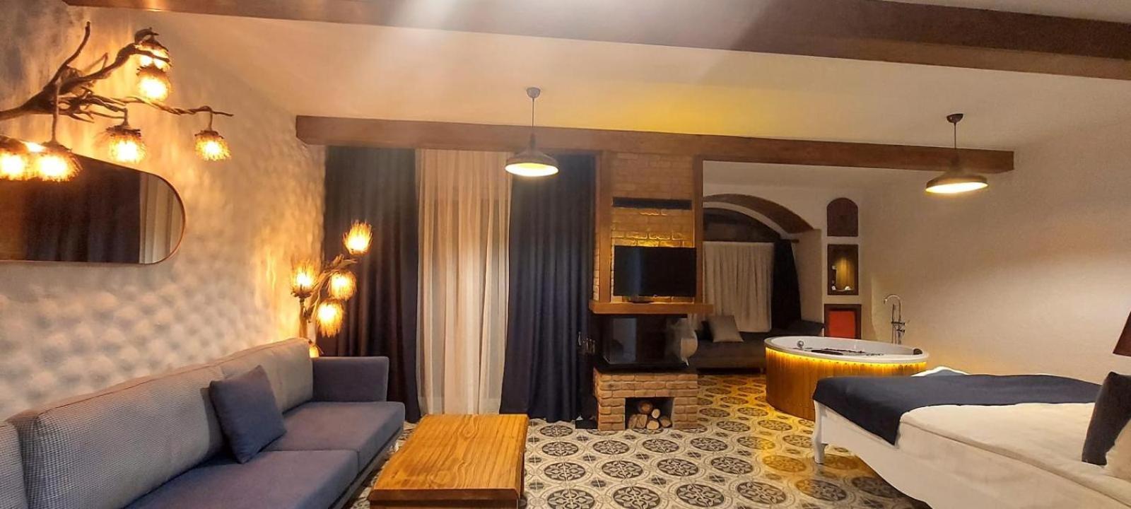 Ida Colors Hotel Altınoluk Екстериор снимка